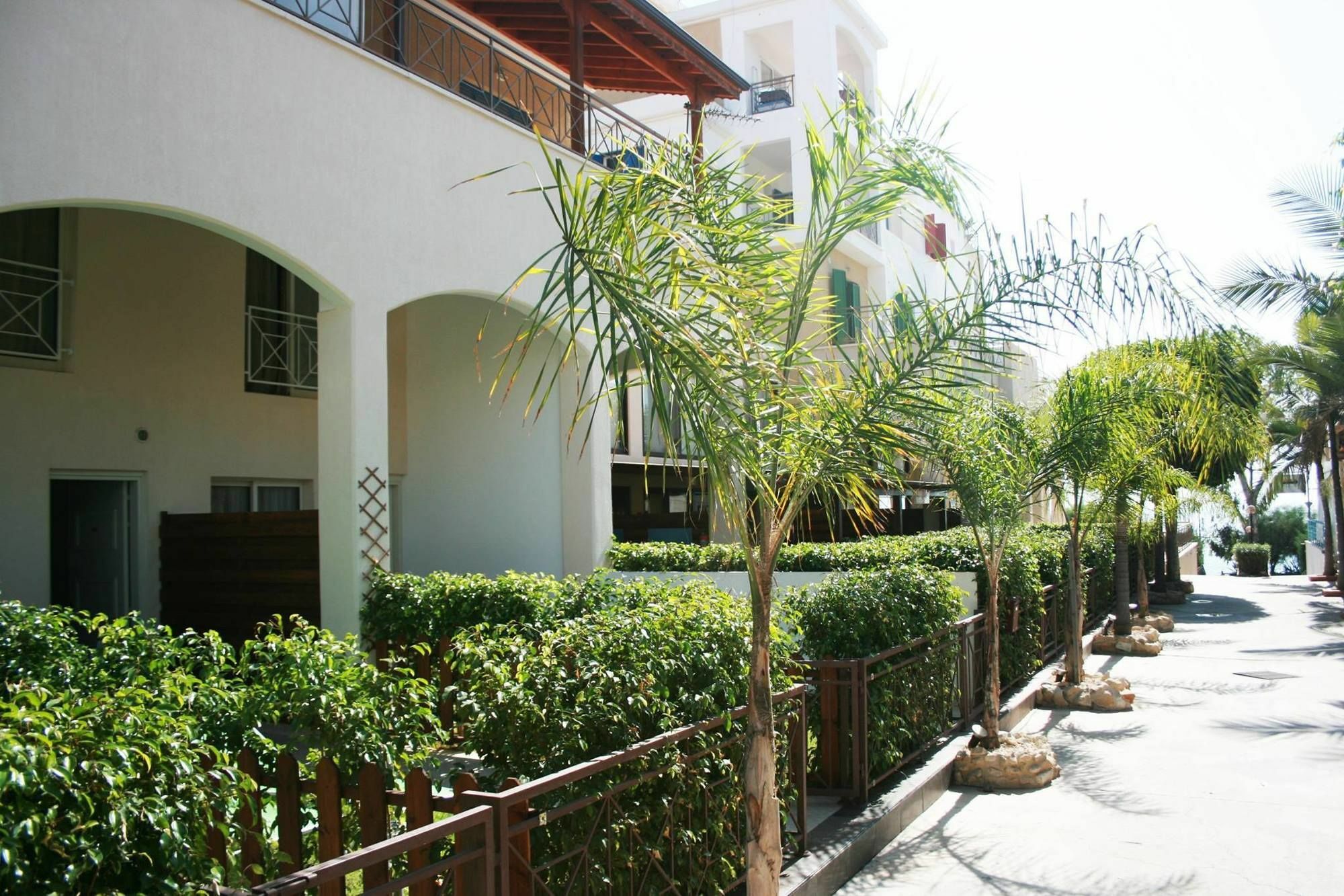 Sunrise Arches Apartments Limassol Kültér fotó
